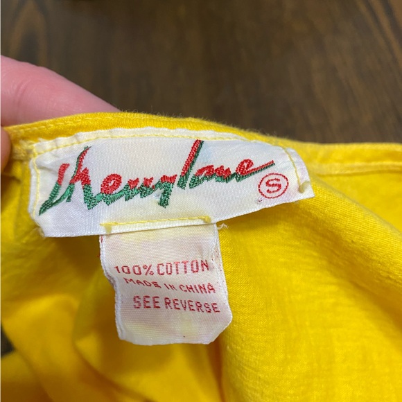 Vintage 80’s Yellow Two Button Tank Size Small - Picture 5 of 5